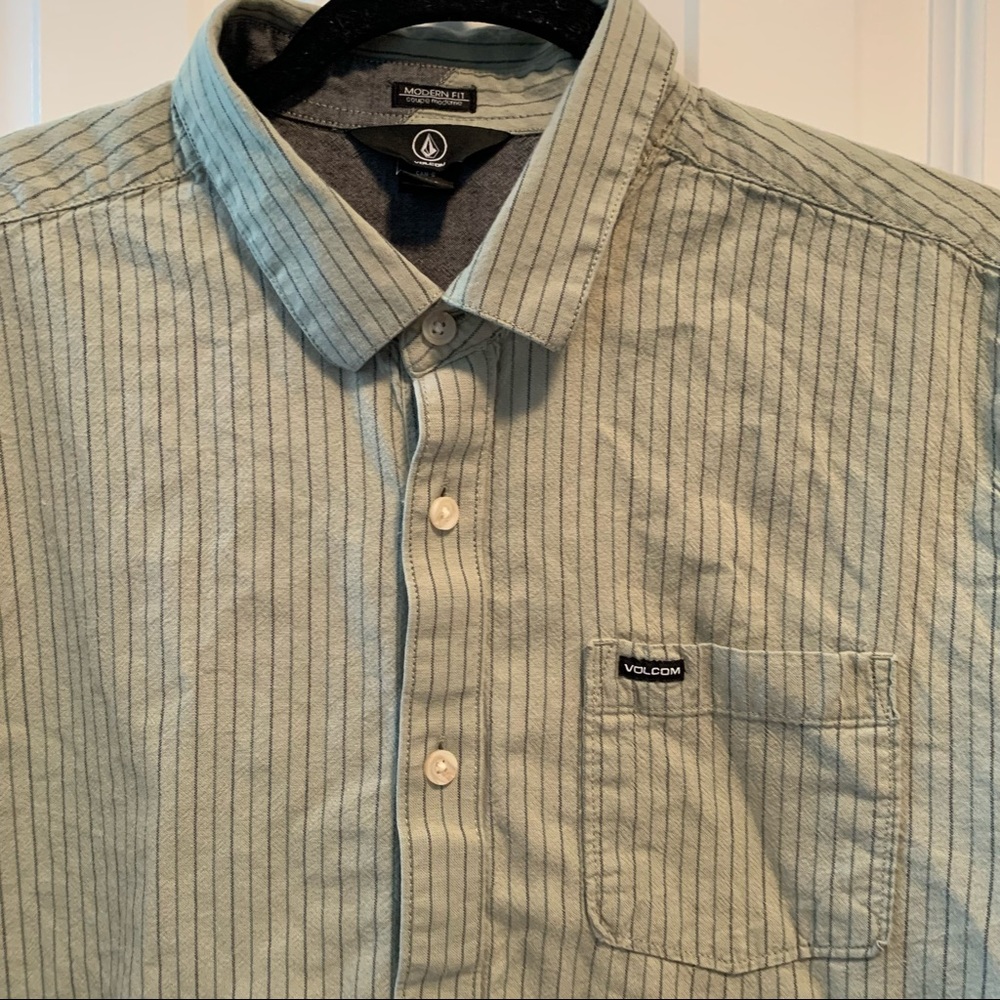 Volcom Soft Pin Striped Button Down - Picture 2 of 4